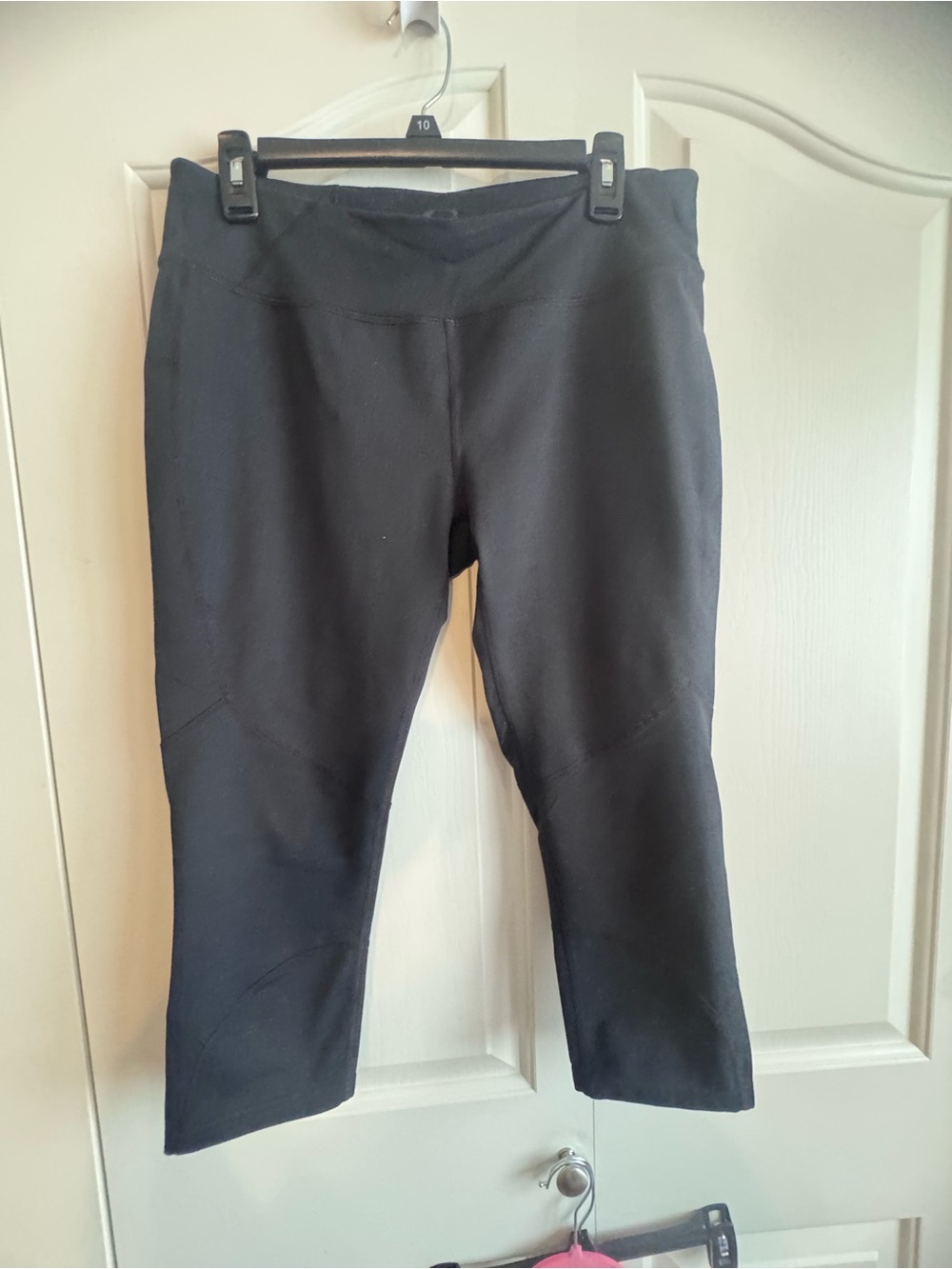 Oakley Black Capri Leggings for Women
